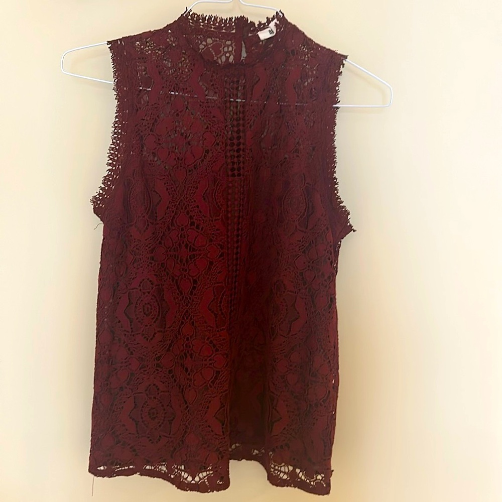 BB Dakota Maroon lace top